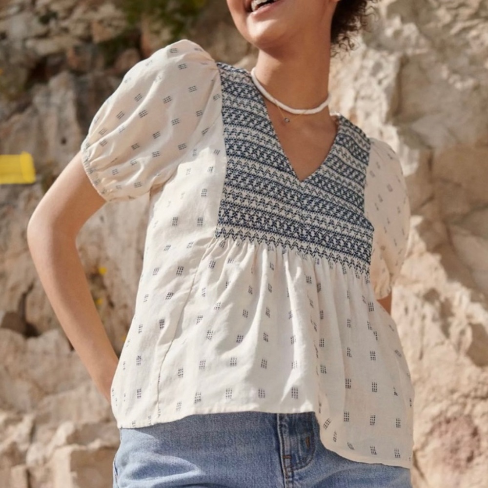EUC Madewell Embroidered Yoke Top in clip dot Blouse V-Neck Size Large